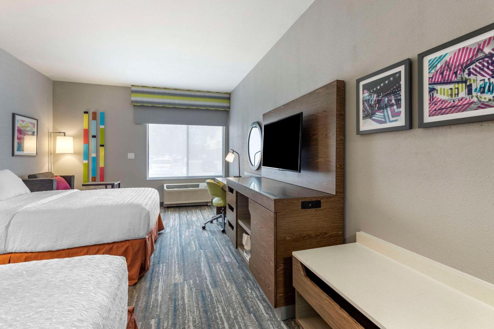 Hampton Inn Форт Коллинс Экстерьер фото